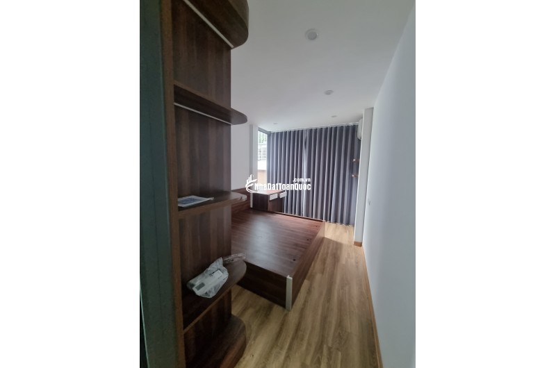 Cần bán nhà Trung Liệt 27m 6 tầng thang máy, hơn 10 tỷ